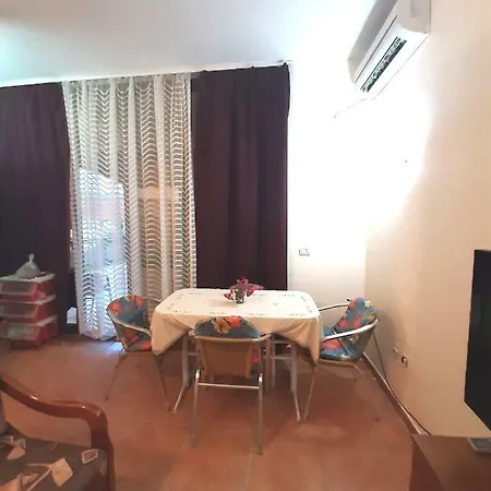Appartamento Apartament Near The Sea In Golem For 5 Persons *